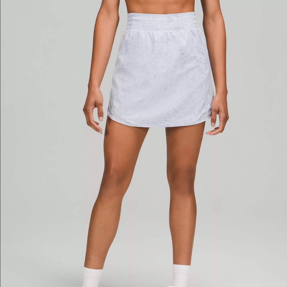 Lululemon Hotty Hot Hi-Rise Skirt Long (Gravel Dust Pastel Blue Multi | Size 12)